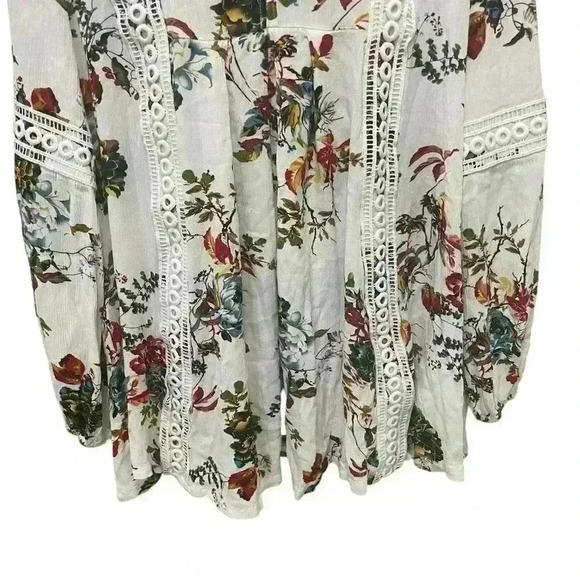Bohemian Floral Peasant Top With Embroidery Accents Size Medium No Brand - Picture 3 of 10